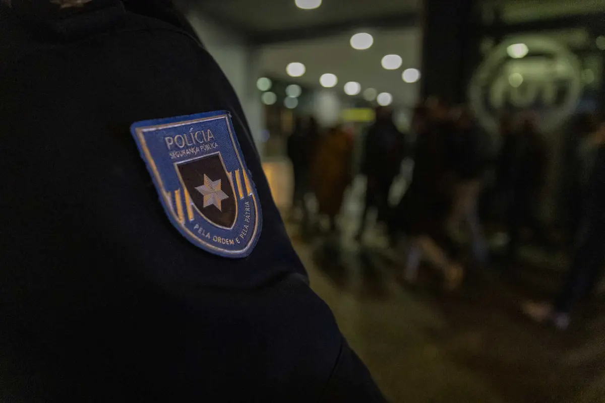 O homem é acusado de simular um furto e participá-lo à PSP