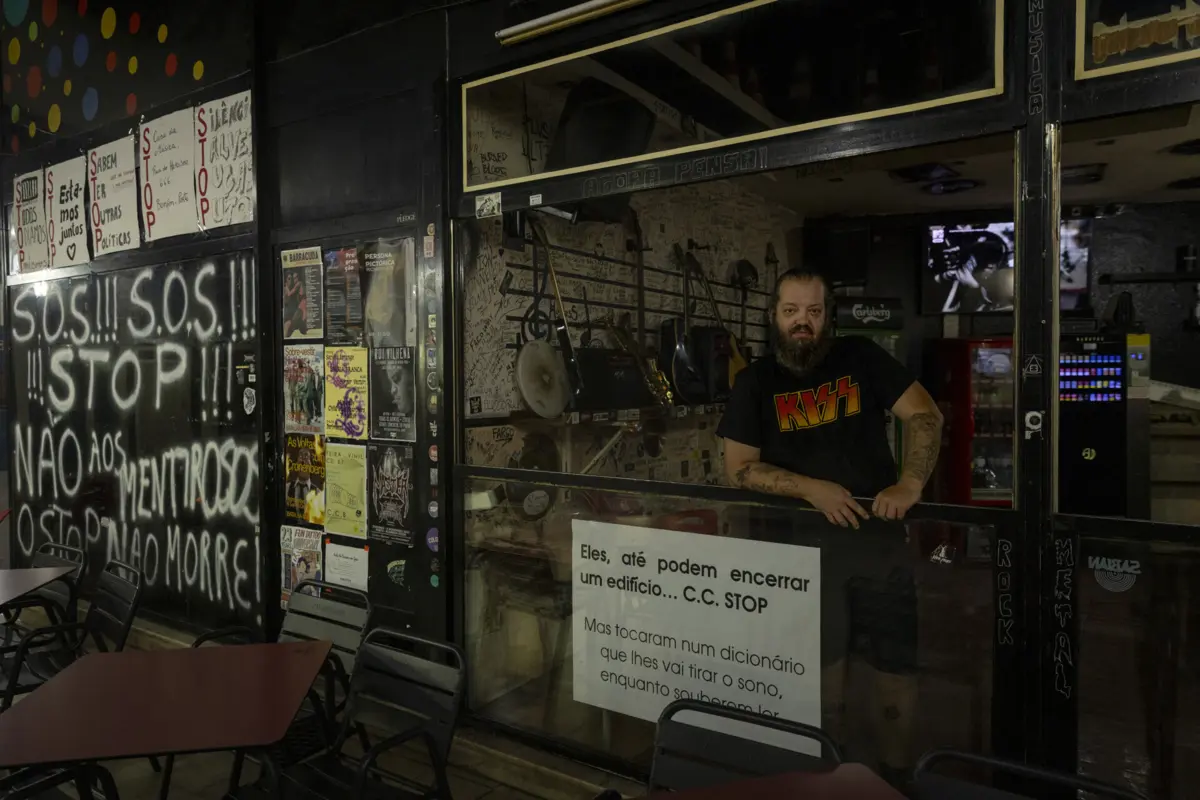 Protesto vai acontecer na terça-feira junto dos proprietários das lojas