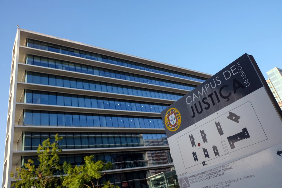 Reltório da OCDE assinala falta de medidas concretas anticorrupção