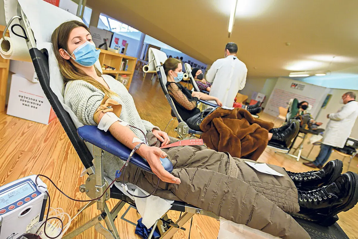 Dádivas de sangue caem para mínimos da década
