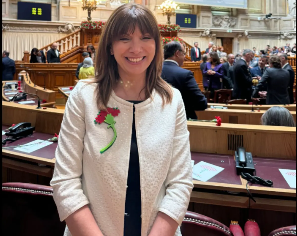 Em termos políticos, já presidiu à Junta de Freguesia de Marrazes, entre 2005 e 2009