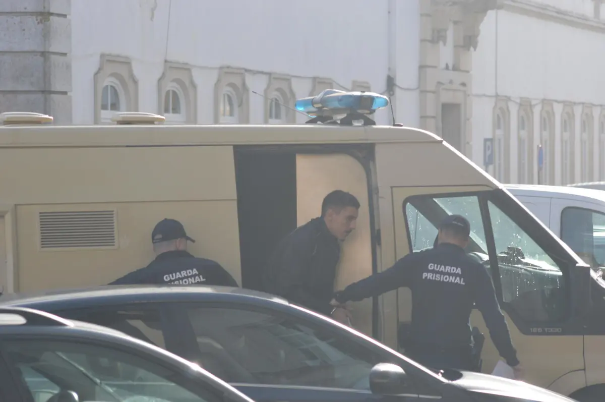 Arguido está em prisão preventiva