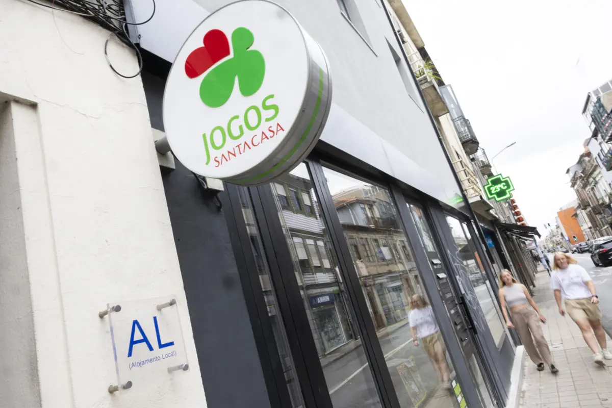 A Tabacaria Léguas, na Rua de Costa Cabral, no Porto, era um dos estabelecimentos que vendia tabaco ilegal