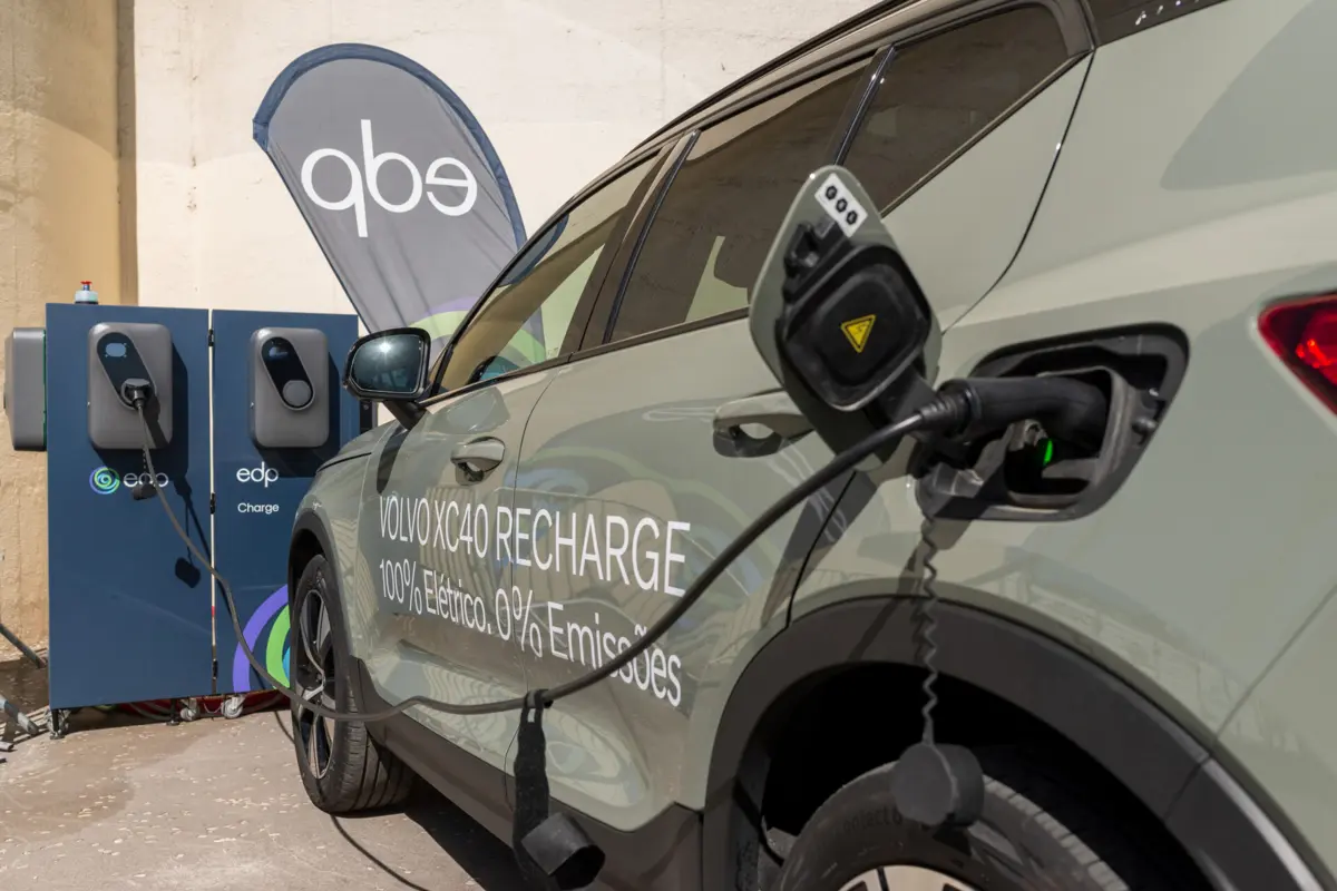 No final de agosto, a rede Mobi.E contava com mais de 5 mil postos, o correspondente a 8 204 pontos de carregamento