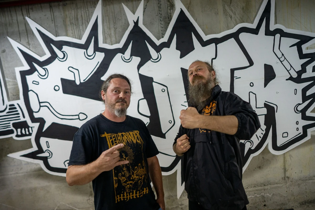 Irmãos Ricardo e Tiago Veiga fundaram o festival de música extrema na vila de Barroselas em 1998