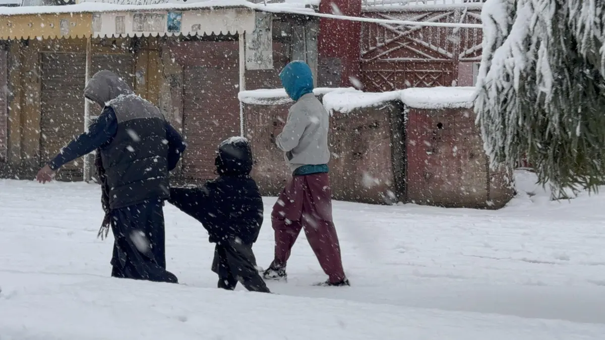 Afeganistão enfrenta temperaturas negativas