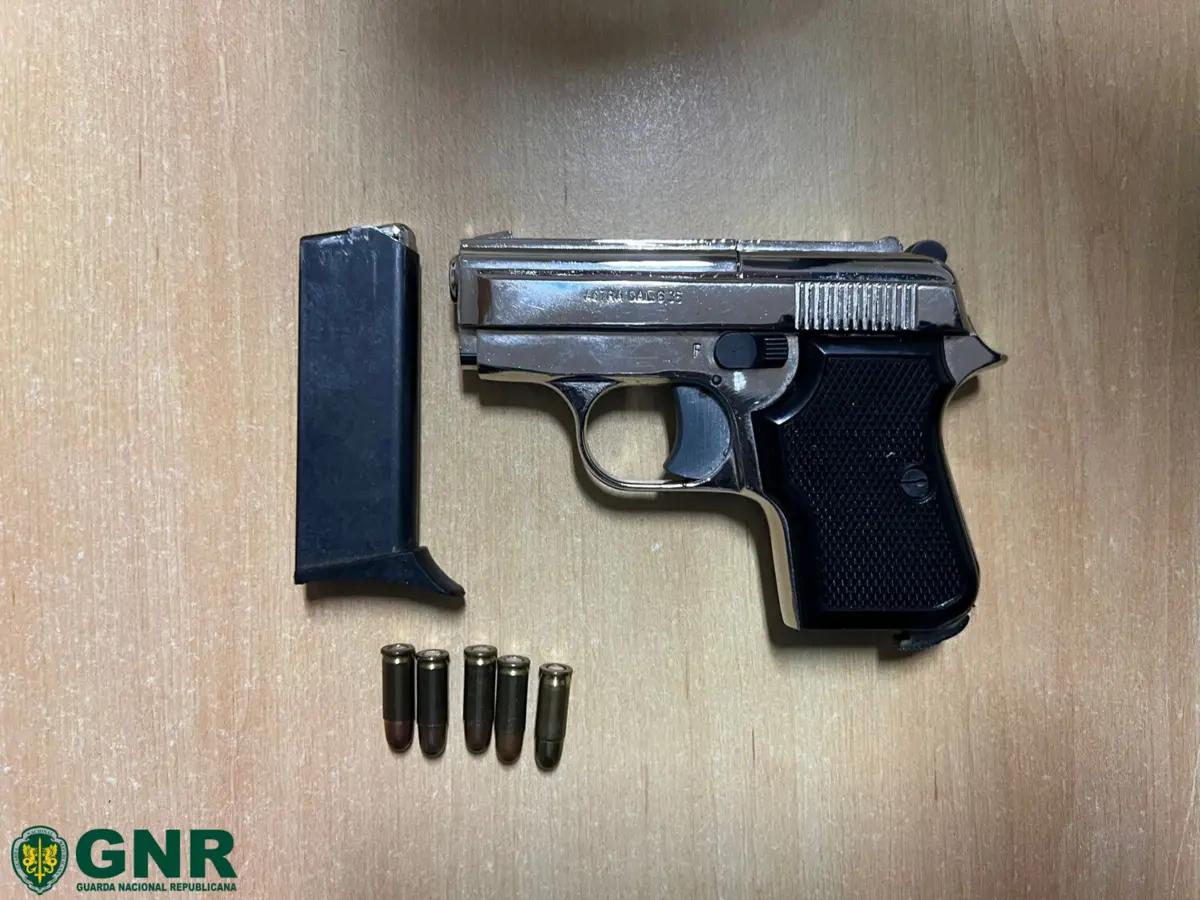 GNR apreendeu arma de fogo e munições