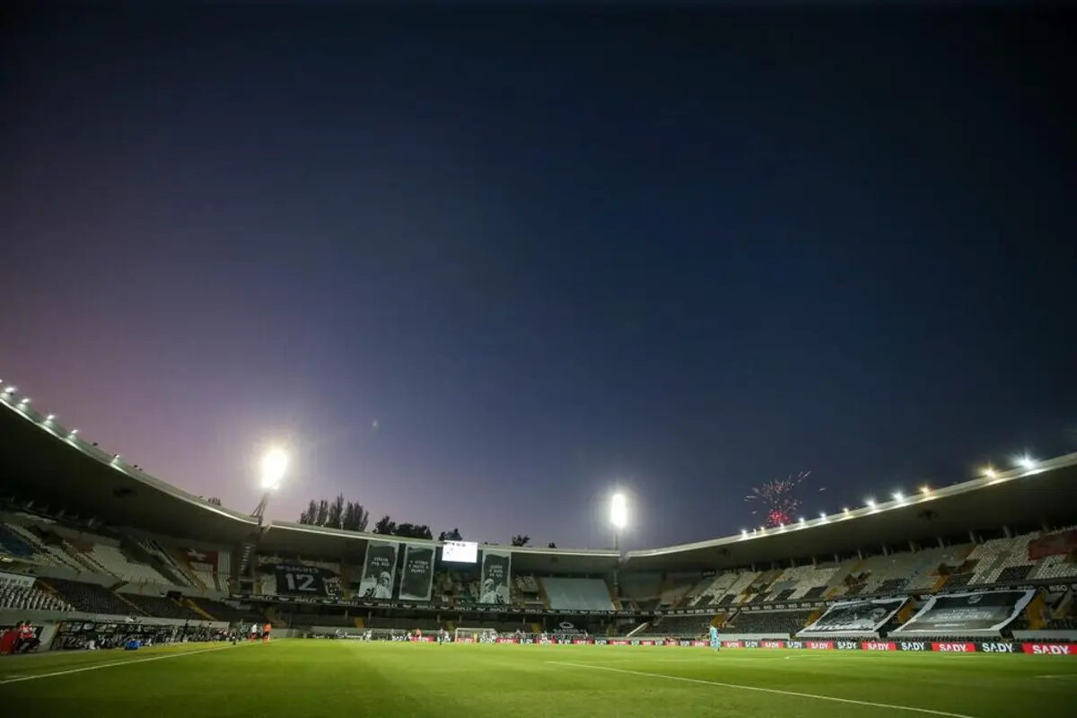 A questão surgiu após uma proposta apresentada pelo Vitória de Guimarães, da I Liga