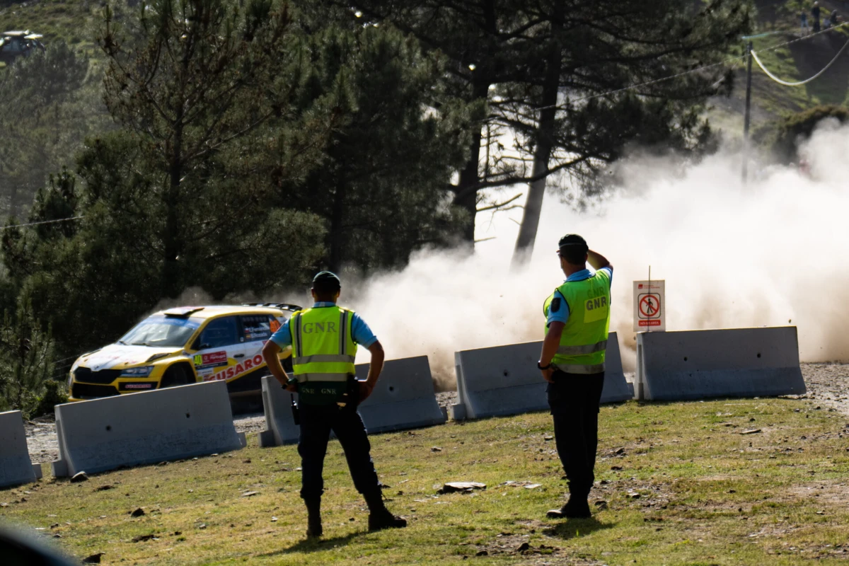 Se houver faltas, guardas serão substituídos por estagiários