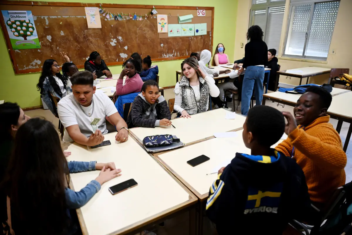 São oito os municípios onde vão abrir novas escolas
