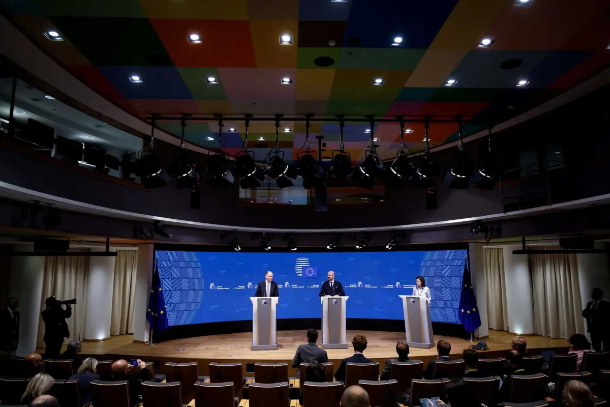 A Convenção-Quadro para a Proteção das Minorias Nacionais, do Conselho da Europa, entrou em vigor em 1998 e foi ratificada até 2009 por 39 Estados