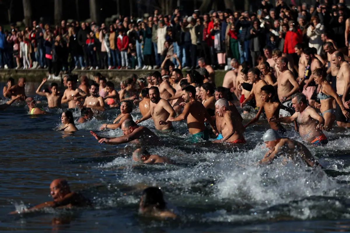 Imagem de contexto do artigo Mergulho no Cávado para “ficar rijo” o ano todo