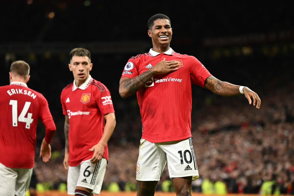 Rashford prolongou a ligação ao Manchester United, até 2028