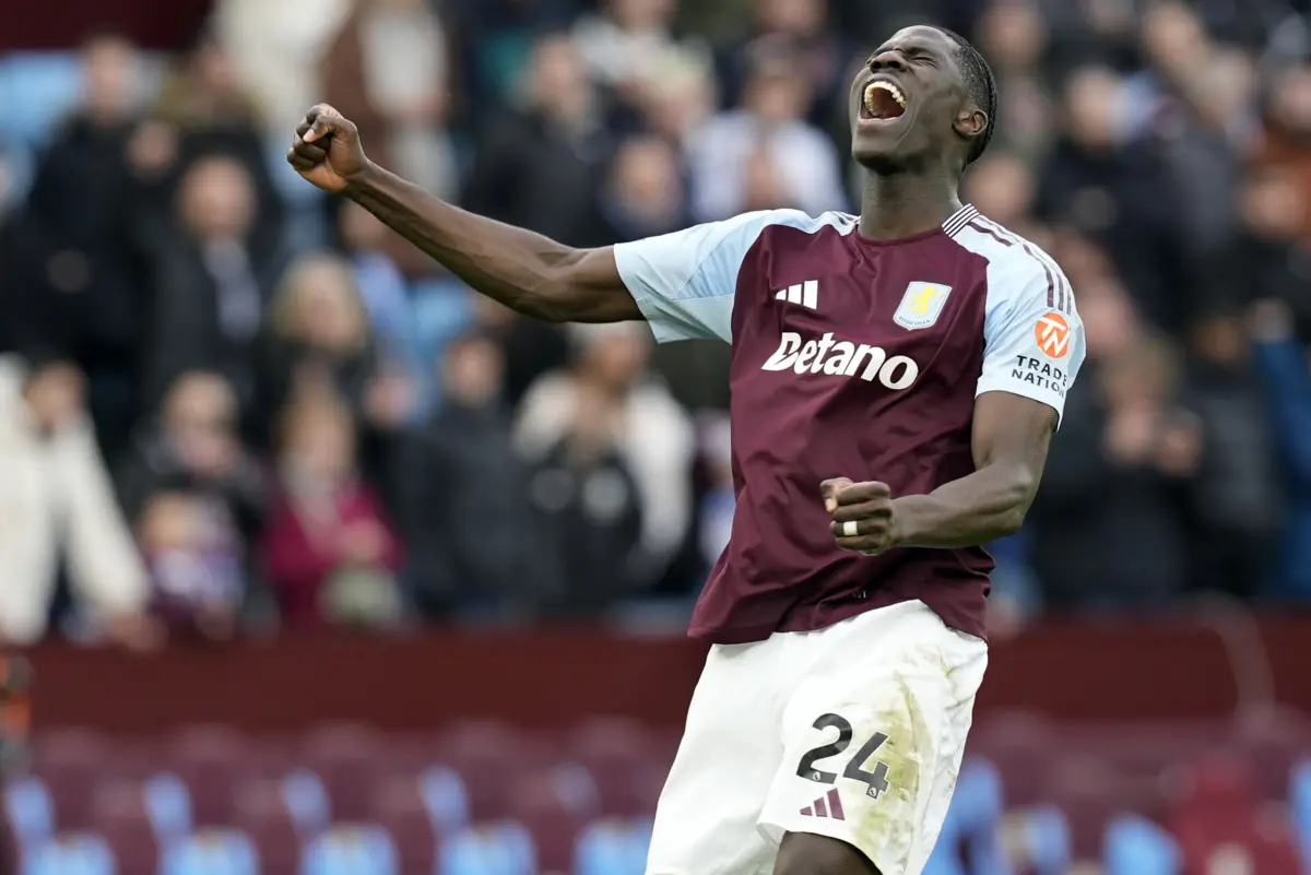Aston Villa venceu o Manchester City por 2-1