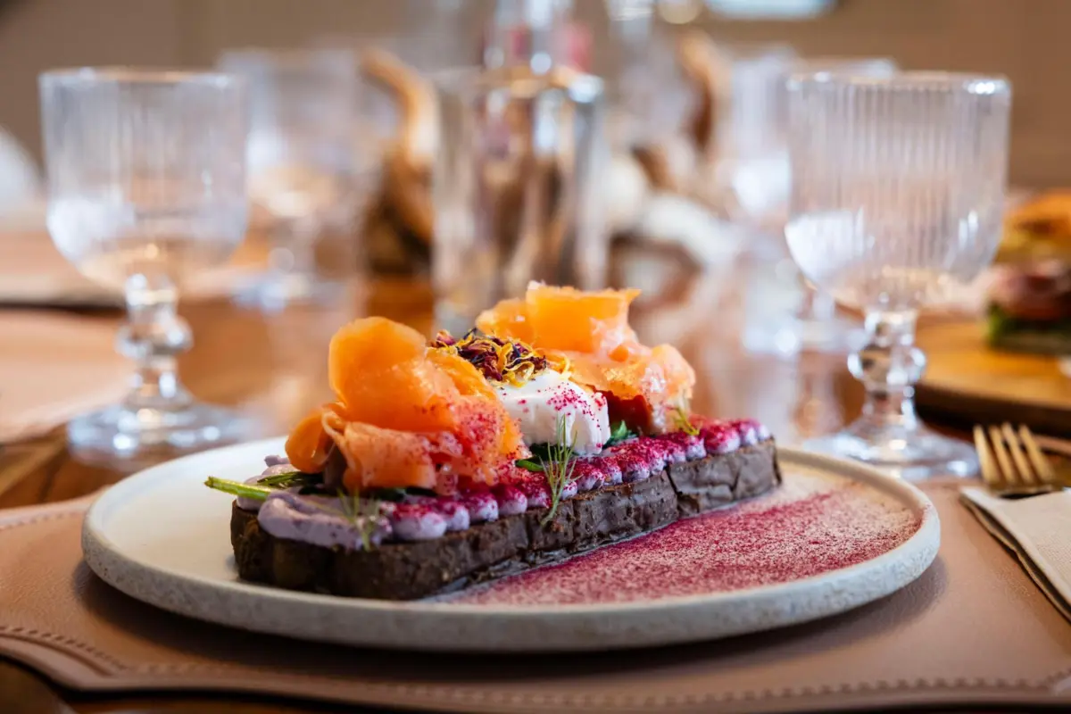 Salmon lovers, na Cielo Brunch Garden