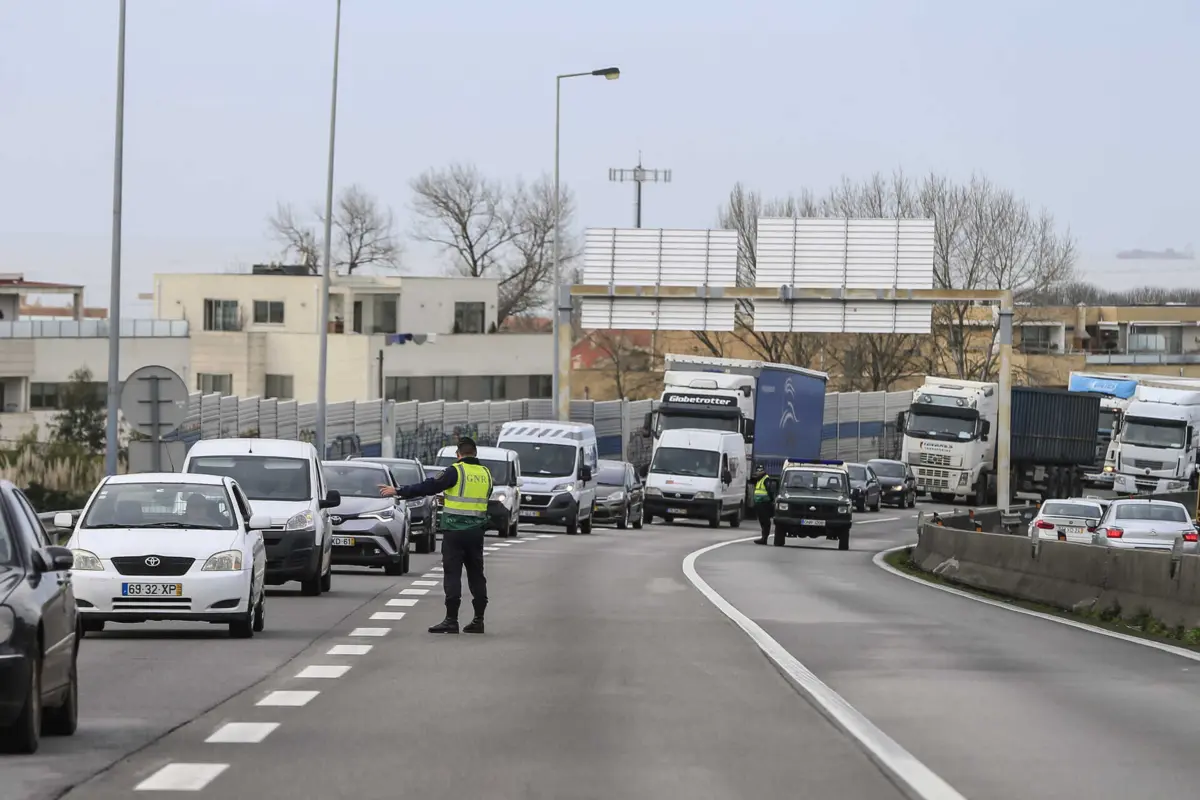 Colisão deu-se no sentido sul/norte