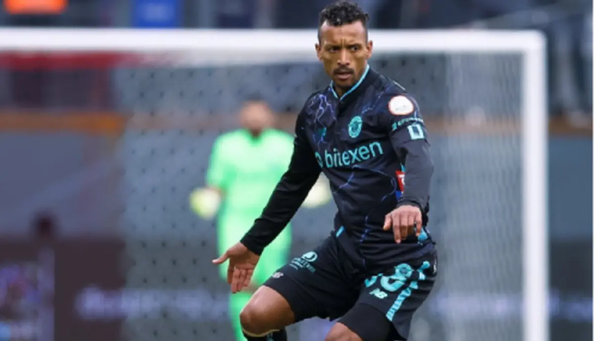 Nani ao serviço do emblema turco