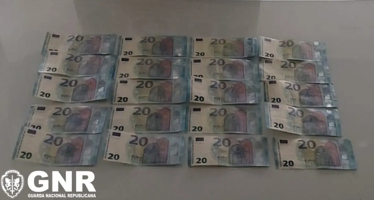 GNR deteve homem por extorsão e apreendeu-lhe 400 euros em dinheiro