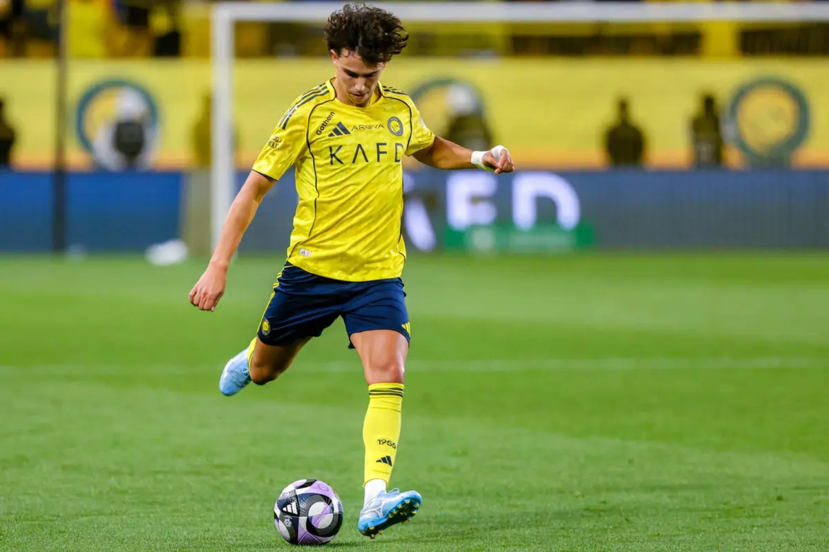 João Félix assistiu para Simakan marcar o tento solitário