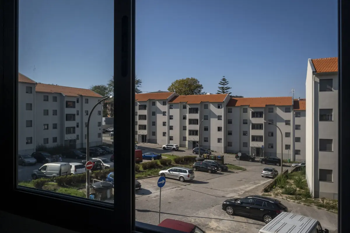 Bloco de Esquerda queria que o fator residência na cidade deixe de ser c ondição para a atribuição de habitação social