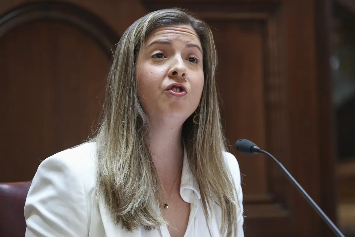 Imagem de contexto do artigo Rastreios do cancro do colo do útero vão incluir pessoas transgénero com nome masculino