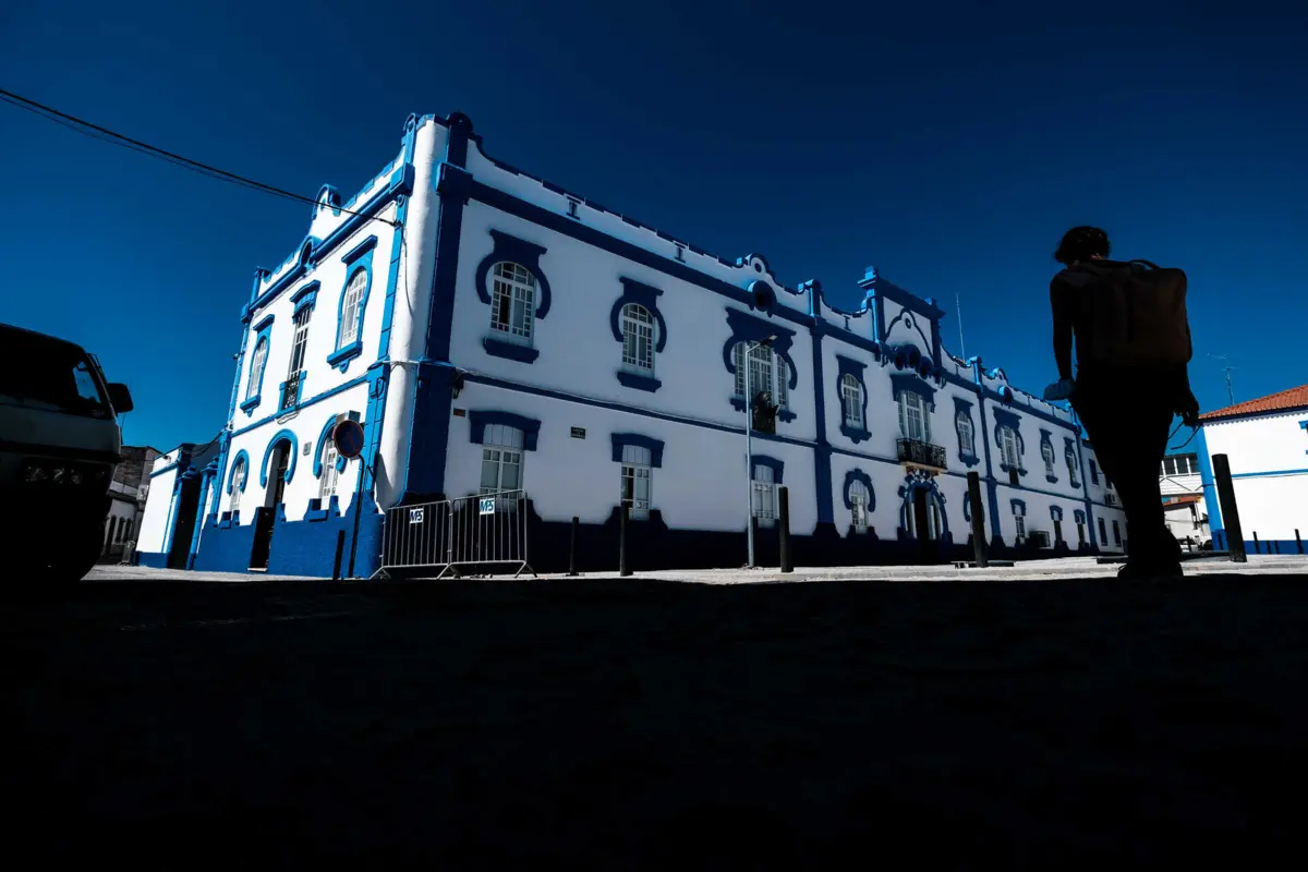 Imagem de contexto do artigo Desconhecimento inicial sobre covid condicionou decisões no lar em Reguengos