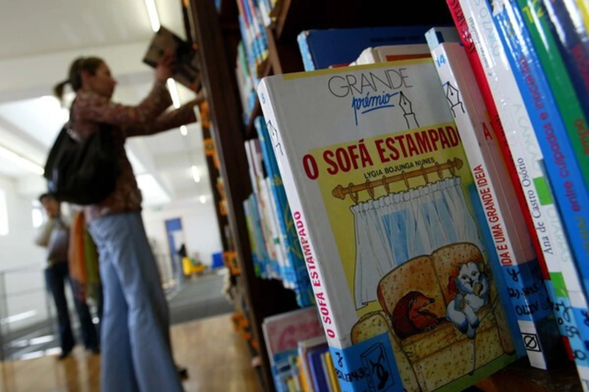 Literatura infantil e juvenil representa 33,9% do mercado livreiro em Portugal.