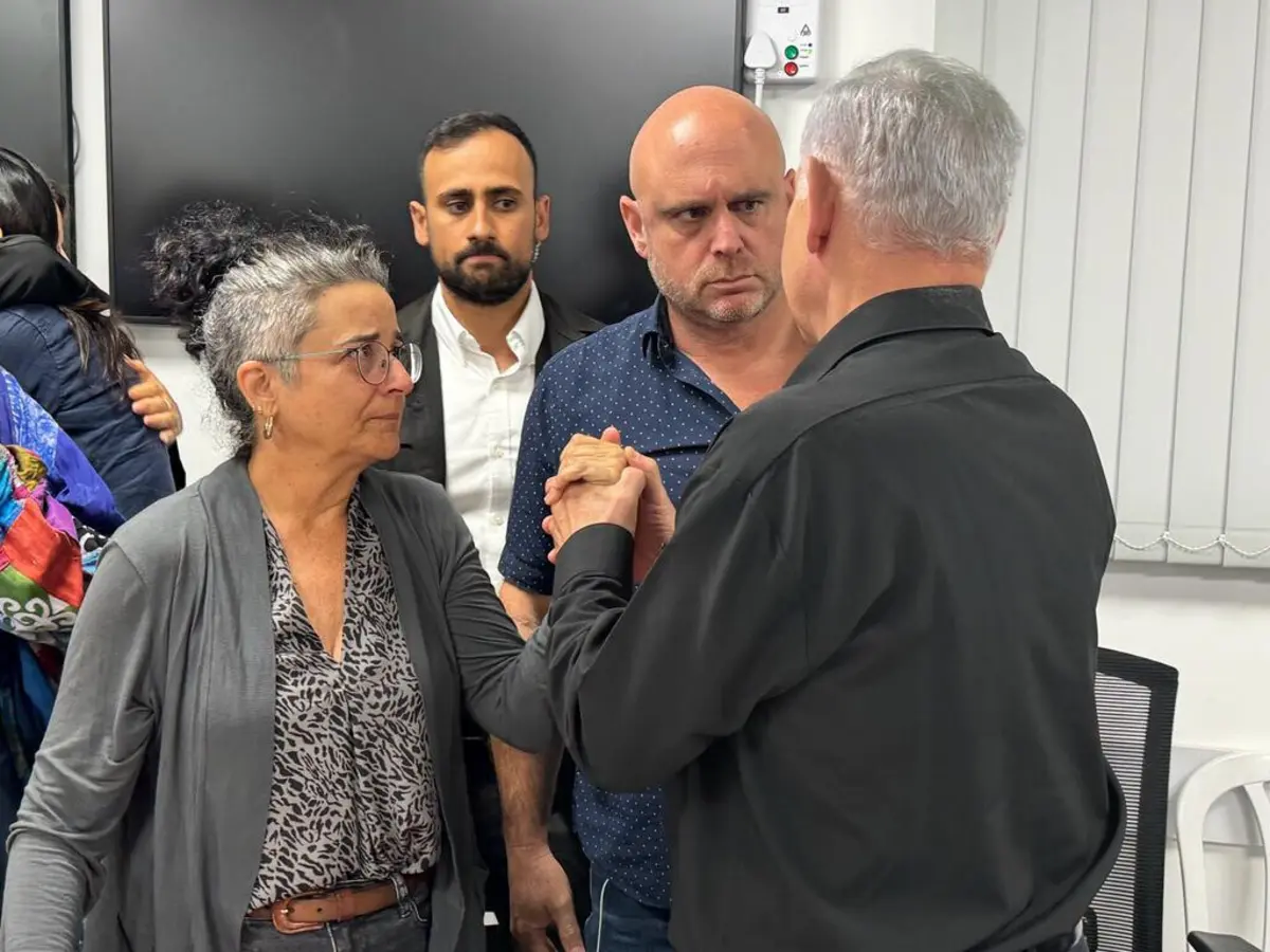 Netanyahu encontrou-se com as famílias dos reféns