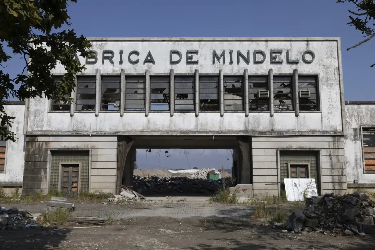 A Fábrica de Mindelo, em Vila do Conde, que chegou a ser das maiores empresas têxteis da região, fechou em 1994