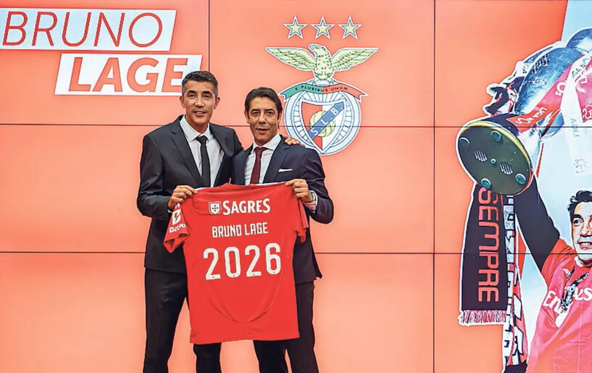 Mudanças começaram no Benfica, que trocou Schmidt por Lage