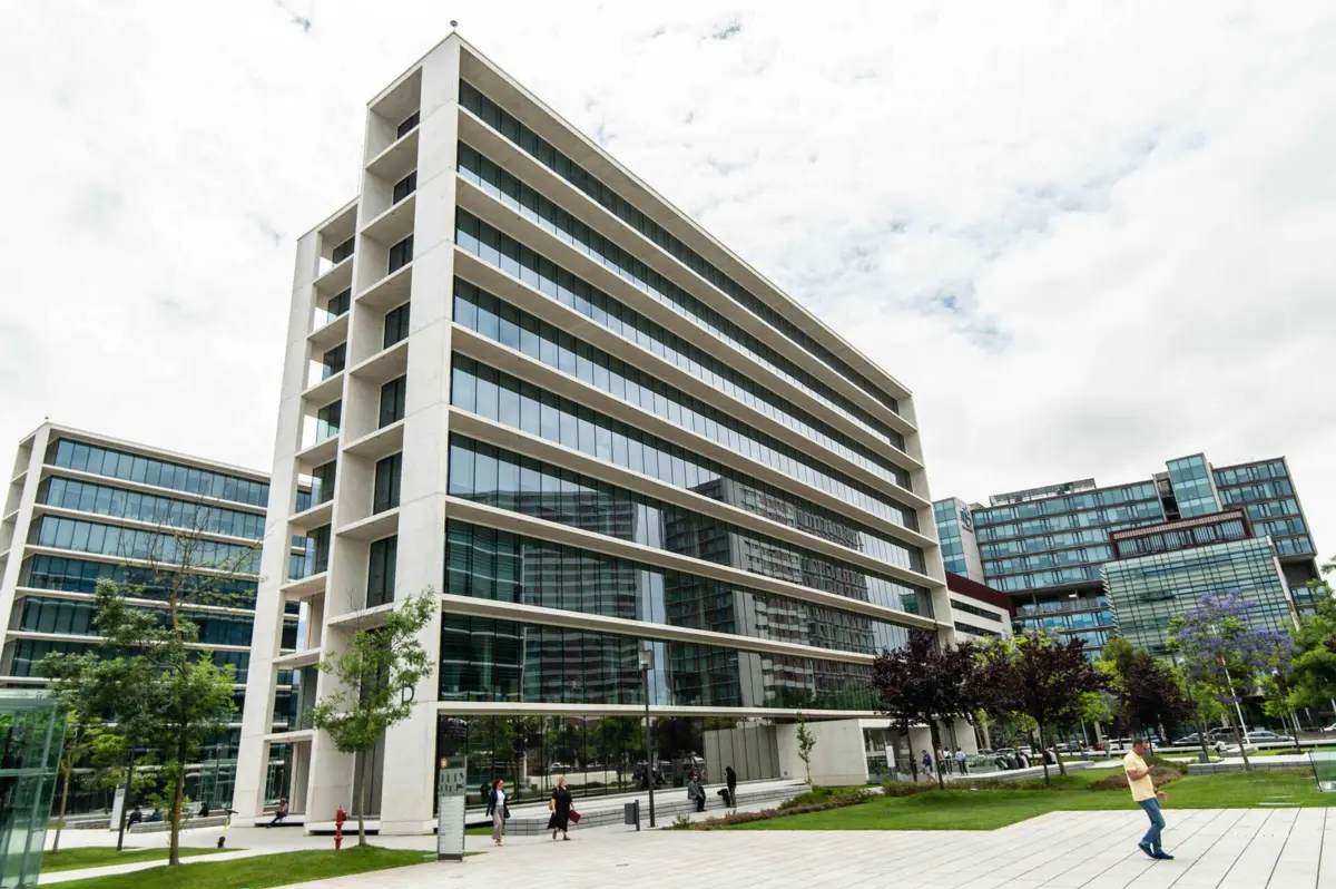 Sócio-gerente da BWB Consulting Unipessoal, de 53 anos, está a ser julgado por burla, em Lisboa