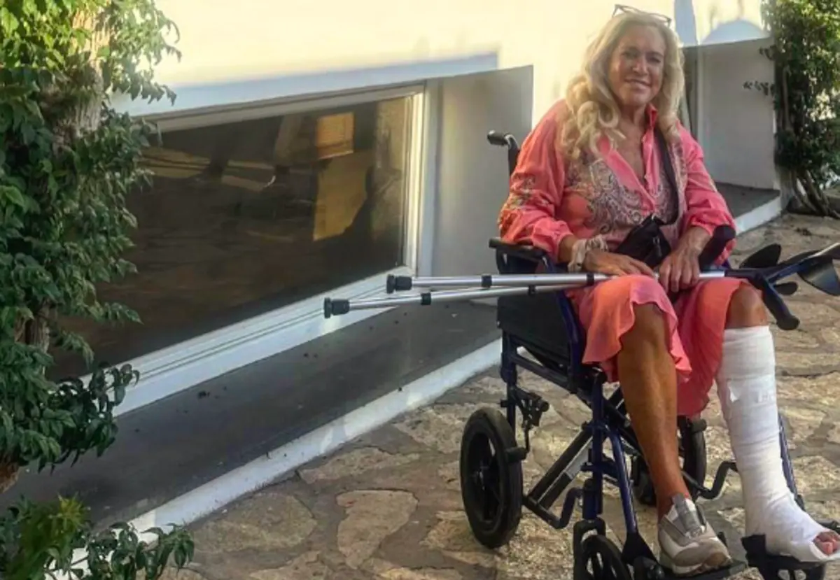 Imagem de contexto do artigo Teresa Guilherme sofre acidente nas férias e está em cadeira de rodas