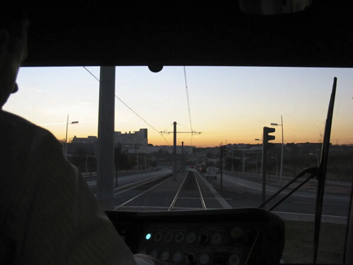 Vidros da composição ficaram estilhaçados