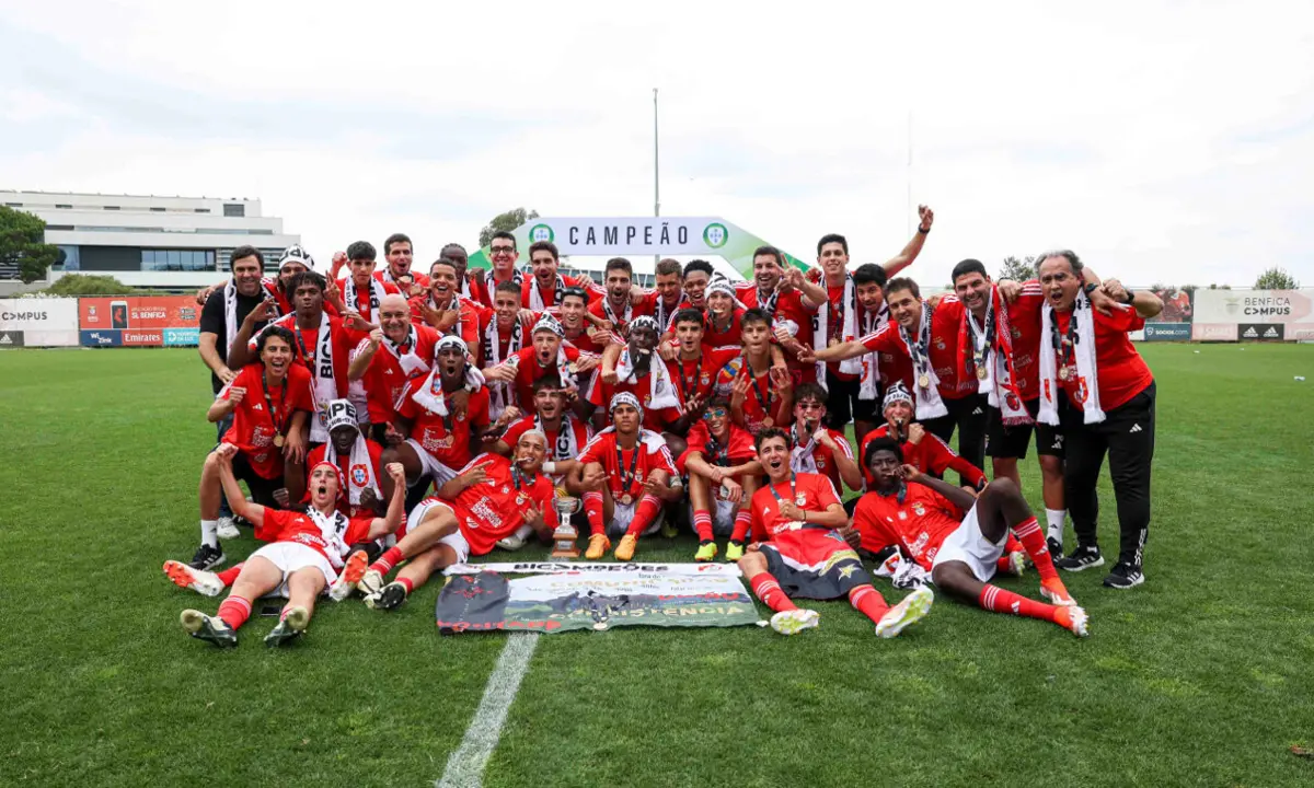 Imagem de contexto do artigo Benfica teve de "superar-se", mas sagrou-se bicampeão nacional sub-17