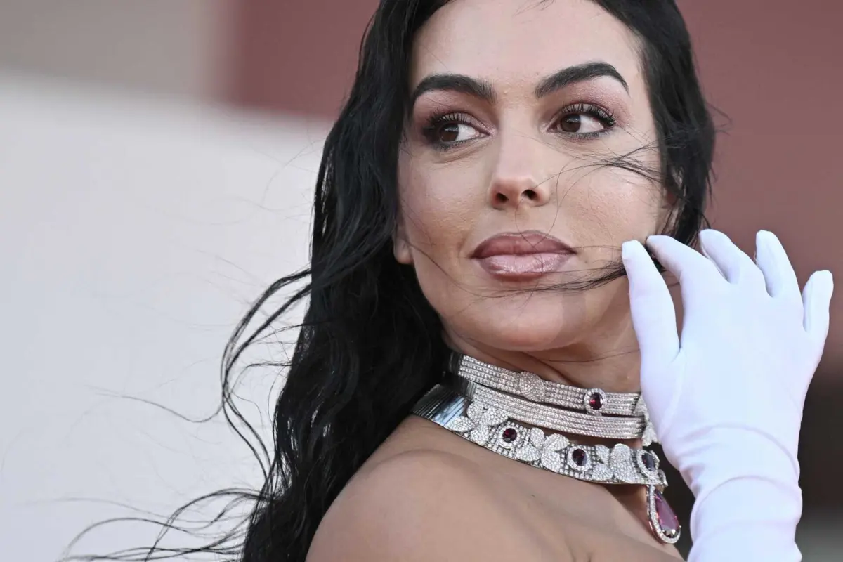 Georgina fatura milhares de euros com publicações no Instagram