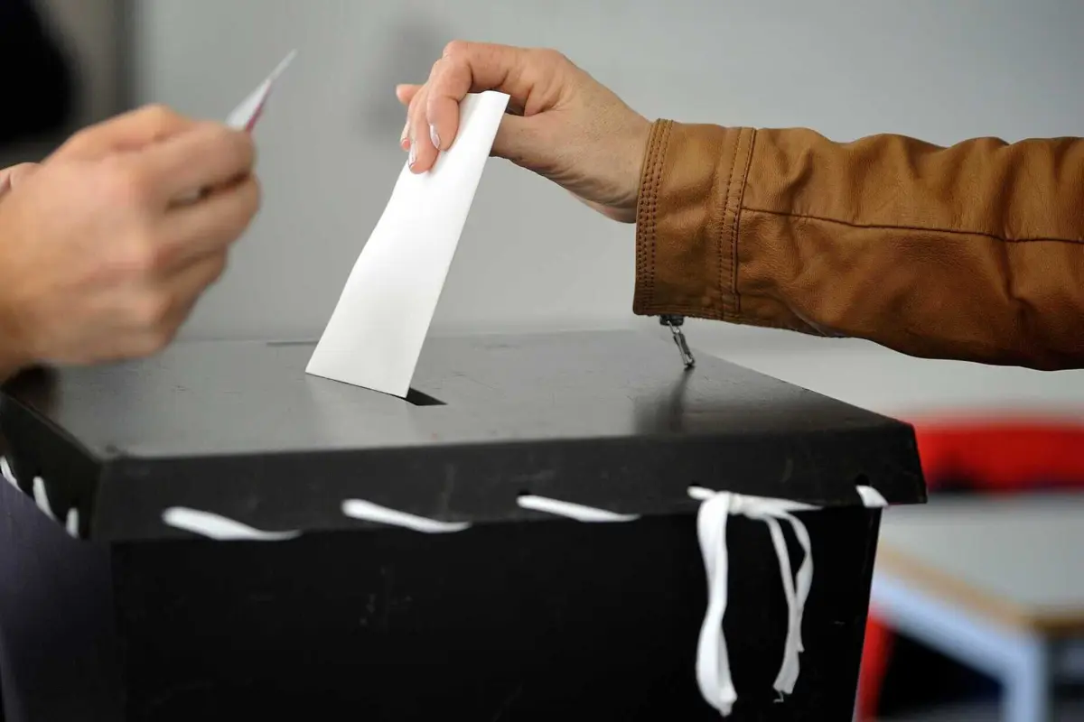 Eleições legislativas realizam-se a 10 de março