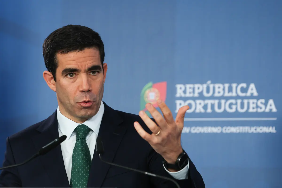 O ministro da Presidência, António Leitão Amaro