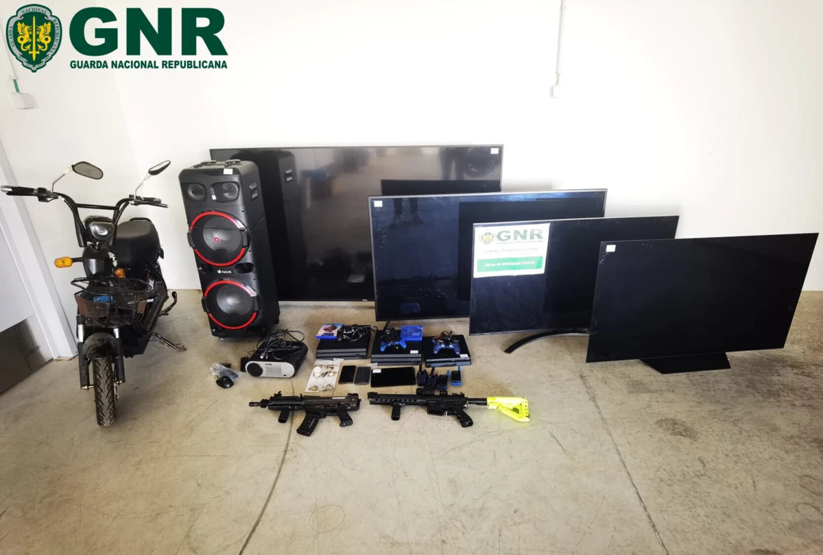 GNR apreendeu material que havia sido comprado com os cartões de crédito furtados