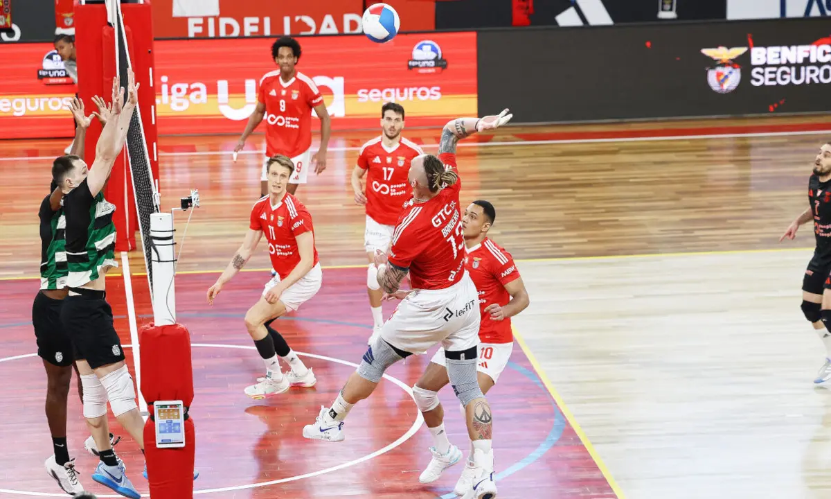 Águias vencem o primeiro jogo