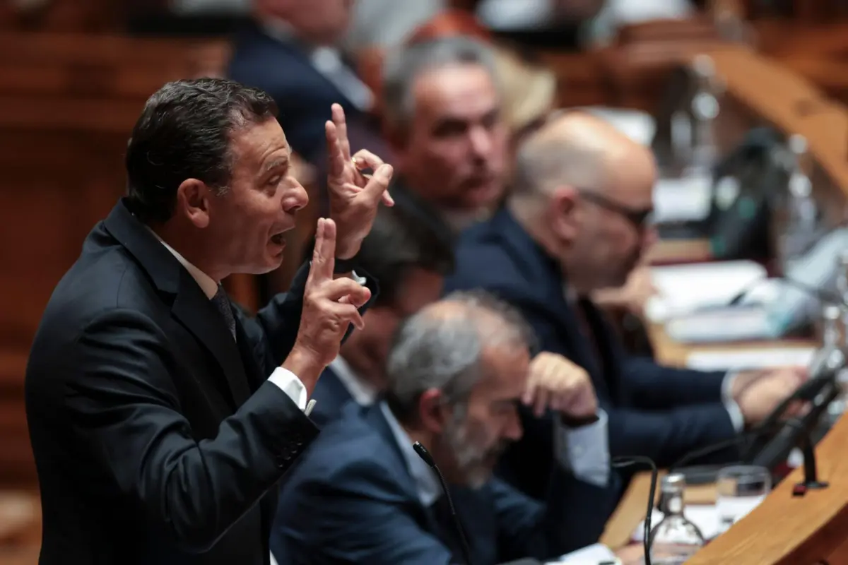 Luís Montenegro, primeiro-ministro