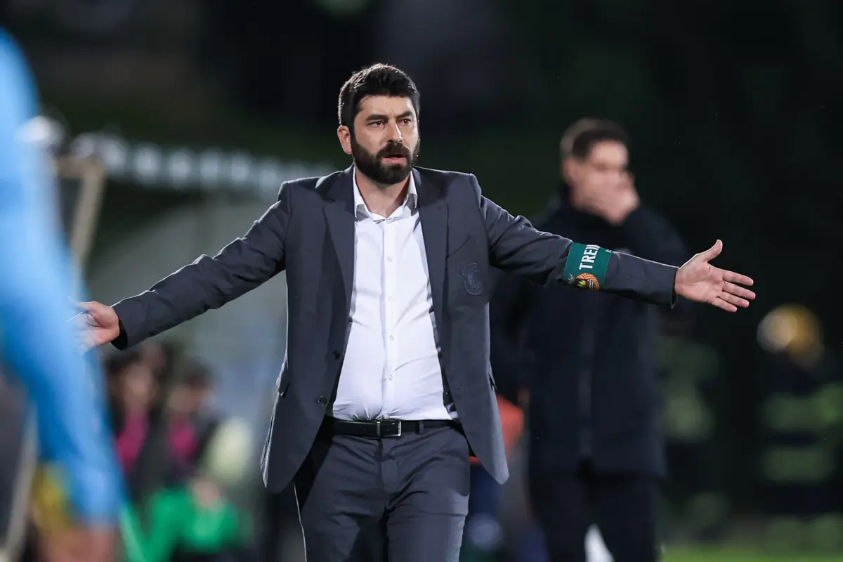 Luís Freire saiu do Rio Ave após o empate (2-2) com o Casa Pia