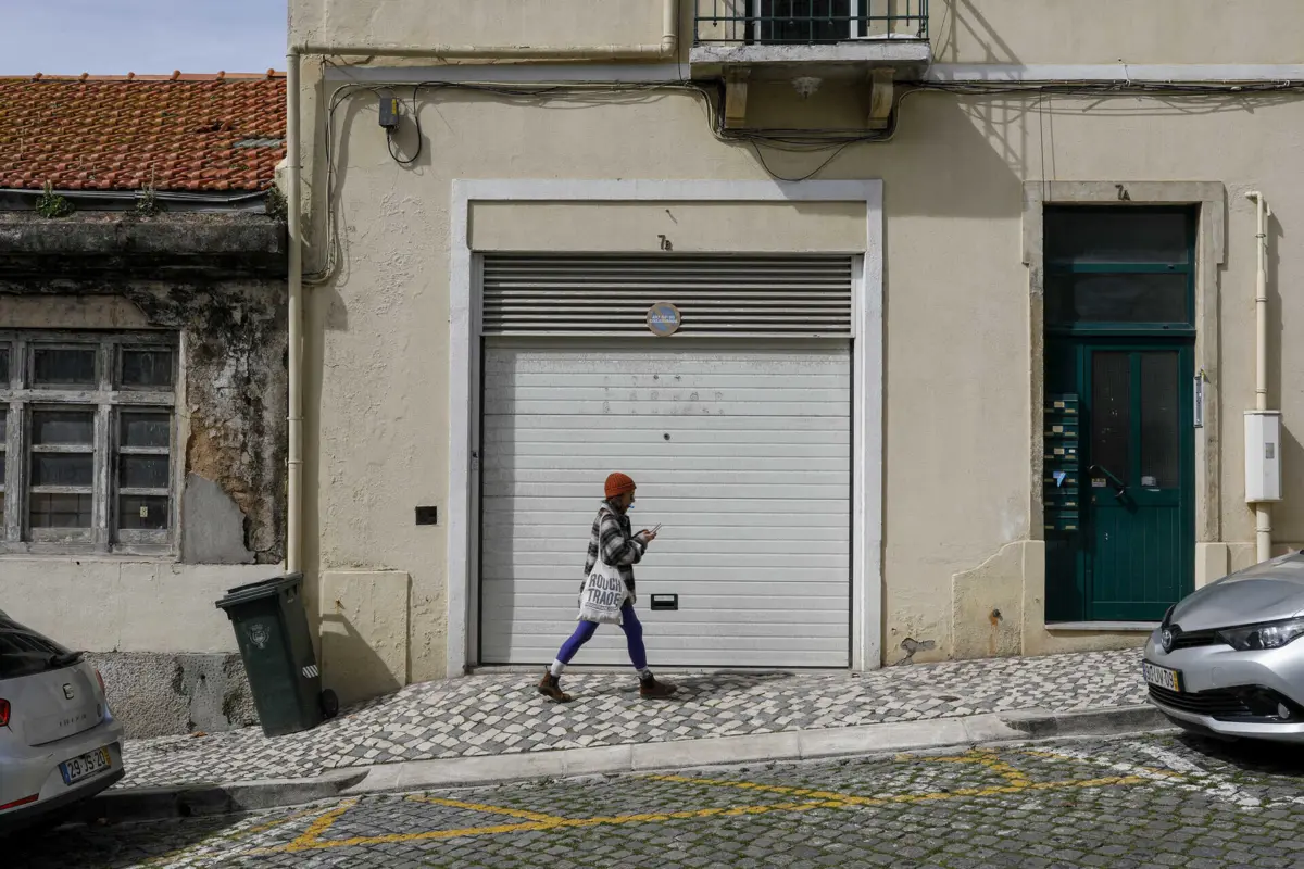 Local onde o corpo foi encontrado, na Rua Maestro António Taborda