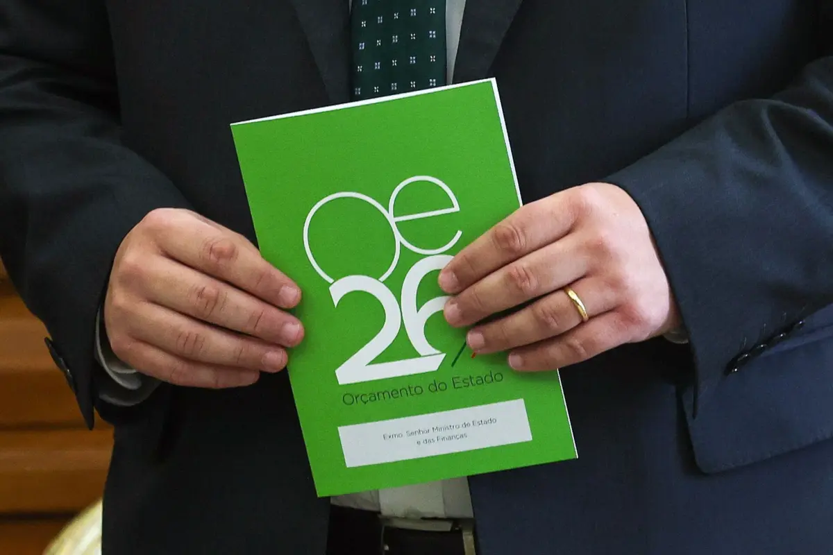 Imagem de contexto do artigo Reveja a apresentação do Orçamento do Estado para 2026