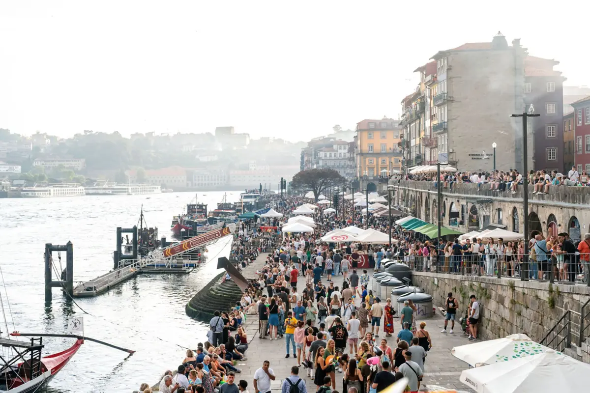 Mercadinho da Ribeira passa para a gestão dos comerciantes