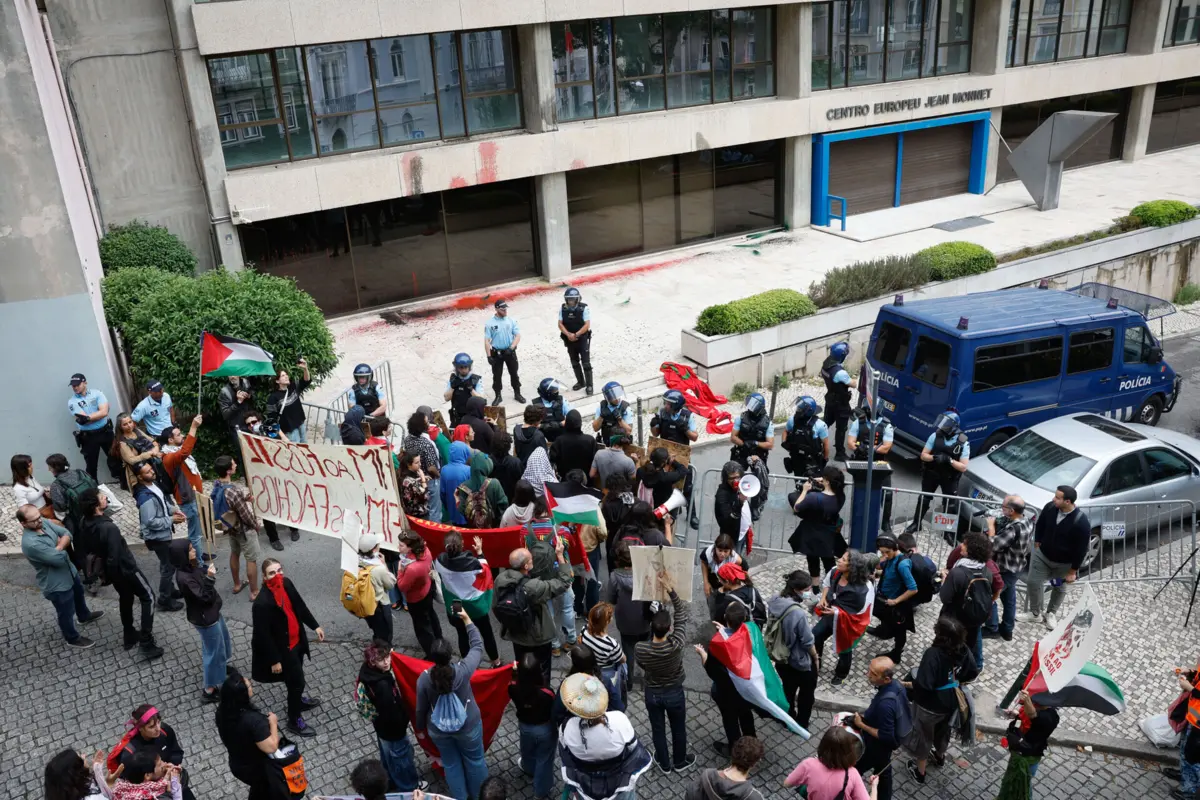 Protesto em Lisboa contra a ocupação da Palestina