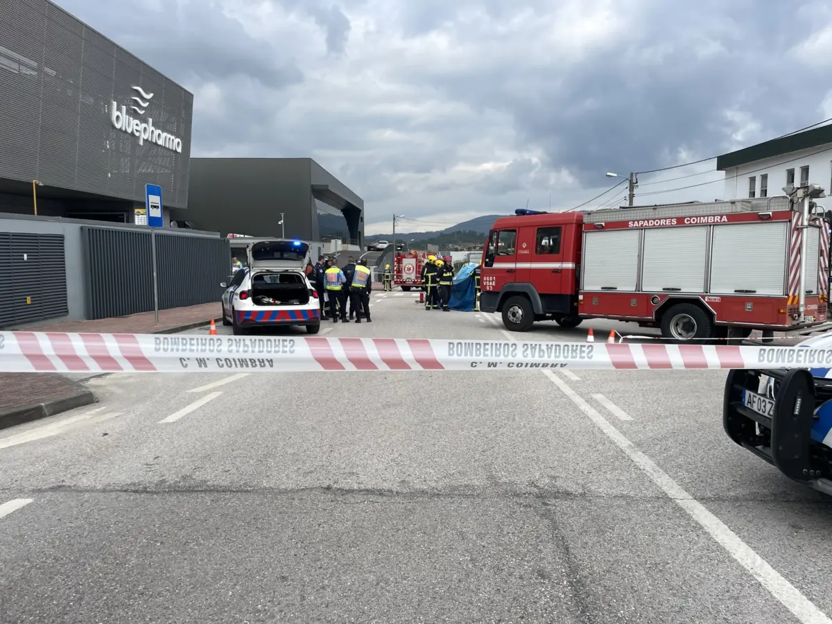 Acidente obrigou ao corte da estrada