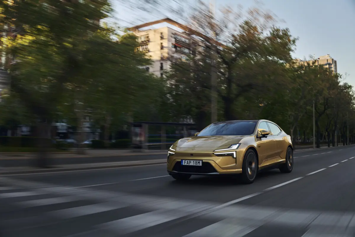 Novo modelo da Polestar já pode ser comprado em Portugal .