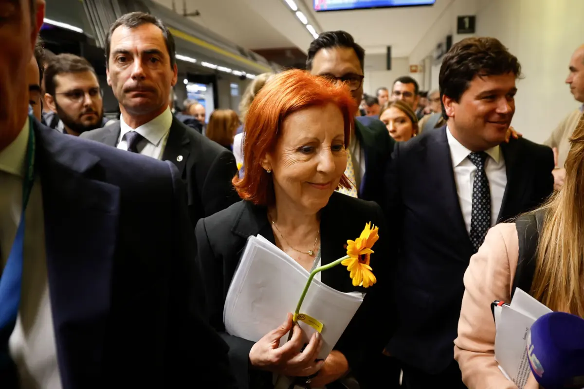 A ministra do Ambiente e Energia, Maria da Graça Carvalho, mantém-se no cargo