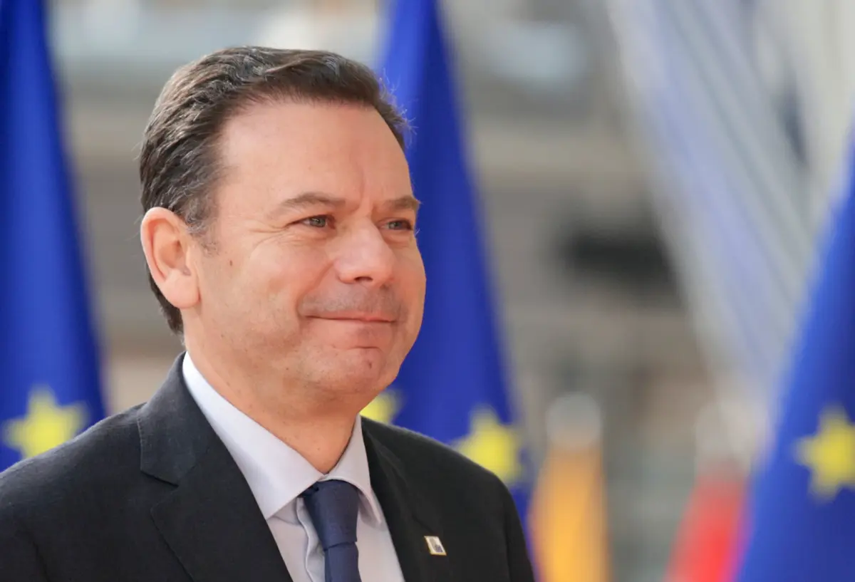 “Estou disponibilíssimo para continuar, como sempre, a esclarecer os portugueses", disse Luís Montenegro