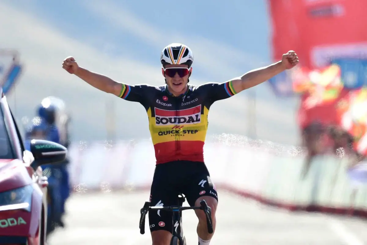 Evenepoel conquistou a quarta etapa da carreira na Vuelta